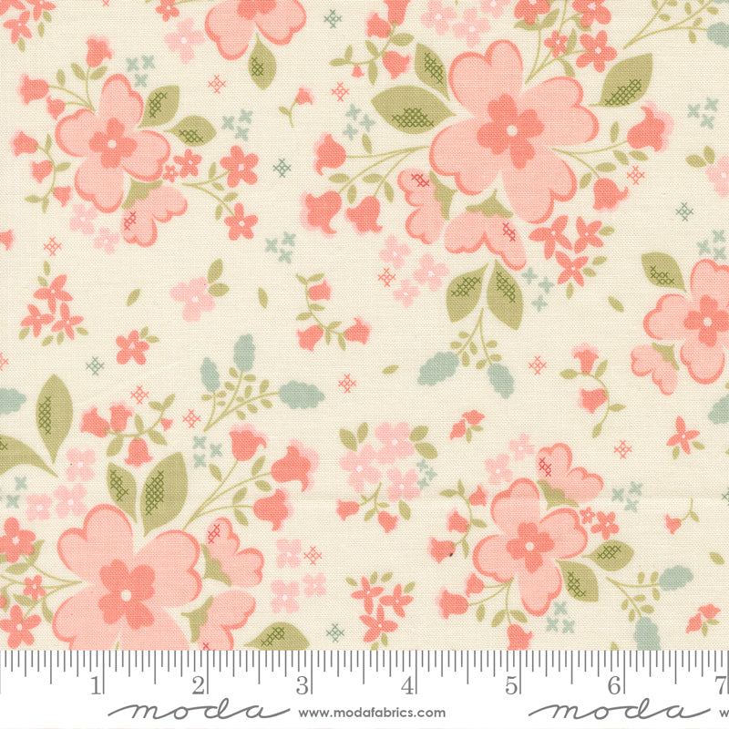 Sunbonnet Pretty Petals Large Floral Porcelain by My Sew Quilty Life of Moda Fabrics 31760 11, 1/2 yard increments