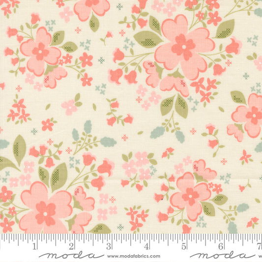 Sunbonnet Pretty Petals Large Floral Porcelain by My Sew Quilty Life of Moda Fabrics 31760 11, 1/2 yard increments