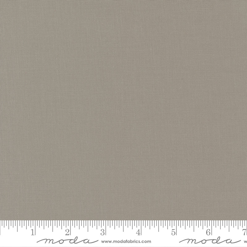 Moda Bella Solids Stone 9900 128, 1/2 yard increments