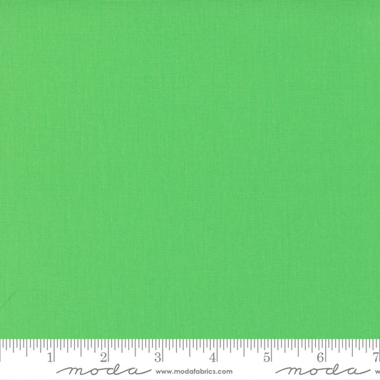 Moda Bella Solids Kiwi 9900 189, 1/2 yard increments