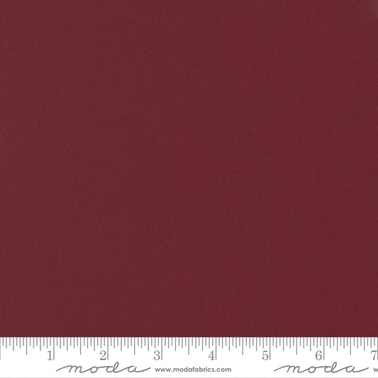 Moda Bella Solids Burgundy 9900 18, 1/2 yard increments