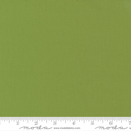 Moda Bella Solids Leaf 9900 192, 1/2 yard increments