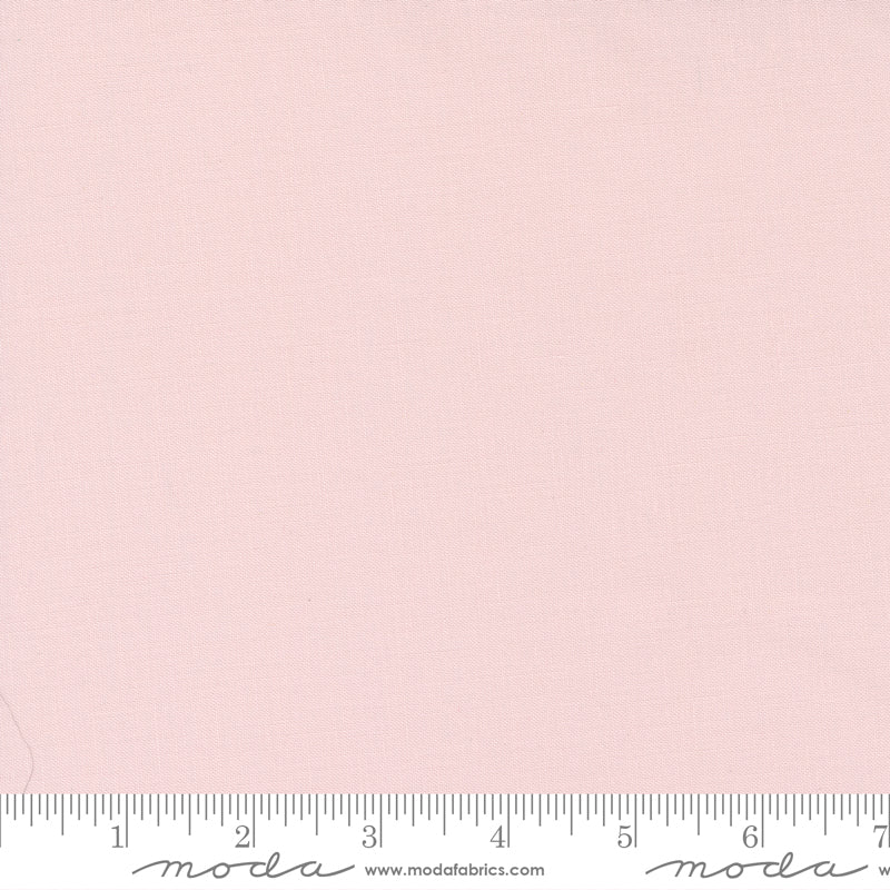 Moda Bella Solids Baby Pink 9900 30, 1/2 yard increments