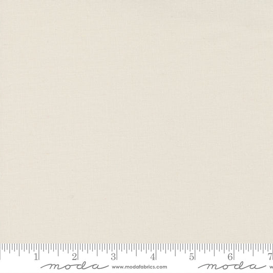 Moda Bella Solids Pearl 9900 428, 1/2 yard increments
