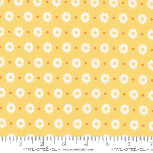 Simply Delightful Petal Buttercup by Sherri and Chelsi for Moda Fabrics 37640 23